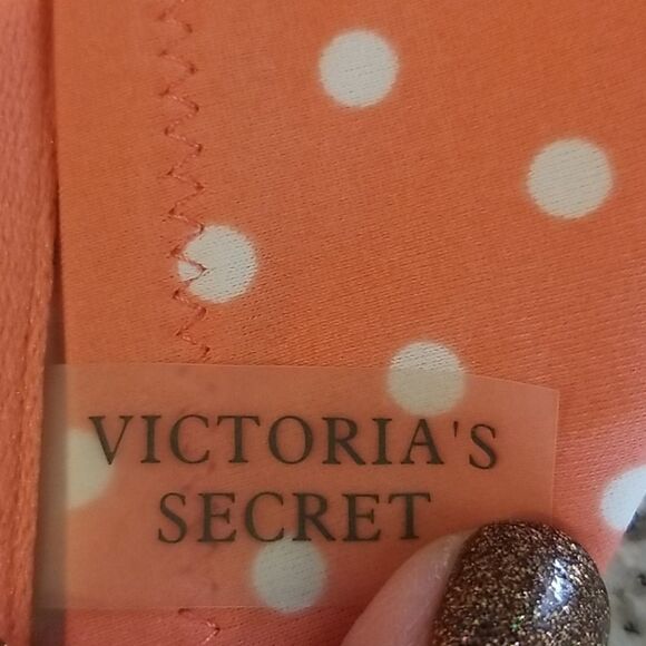 Victoria's Secret Bathing Suit Top Large - Picture 6 of 6